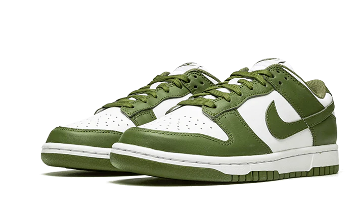 Nike| Dunk Low Olives